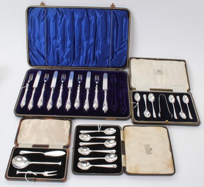 Lot 604 - Selection of early 20th century silver tea and fruit cutlery