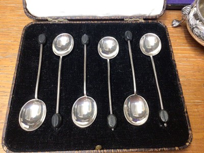 Lot 118 - Group of silver