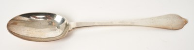 Lot 455 - Early 18th century Britannia Standard silver Dog Nose pattern spoon, with rattail bowl