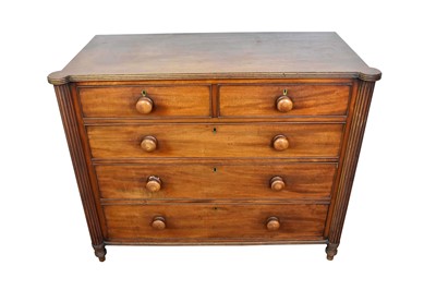 Lot 1488 - Regency mahogany chest of drawers