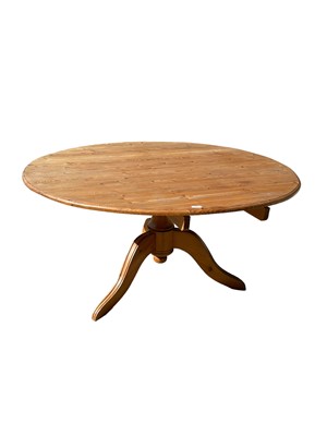 Lot 133 - Pine circular breakfast table on pedestal base, 149cm diameter