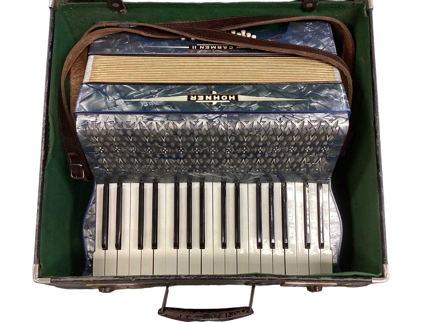 Lot 2242 - Hohner piano accordion