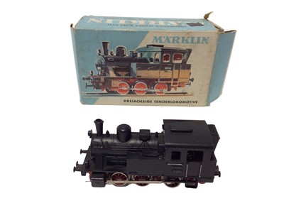 Lot 1847 - Marklin HO gauge 3 rail German DB livery locomotives including 0-6-0T locomotive, No. 3029, 0-6-0 tank locomotive, No. 89005, 0-6-0 tank locomotive, No.89028 and 0-6-0 tank locomotive, No. 89005 (u...