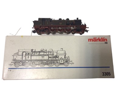 Lot 1848 - Marklin HO gauge 3 rail locomotives including 4-6-4 lined red on green livery 3305 Dampflok T18, No.8402 & 2-10-2 DB red and black livery BR 85 locomotive, No. 85007 (2)