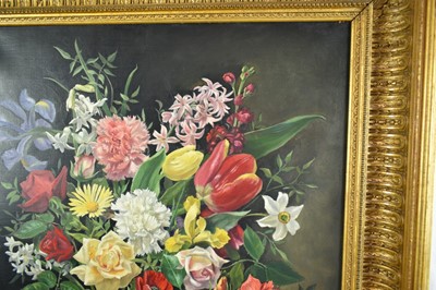 Lot 1207 - Edith Jane Todd (1894-1973) oil on canvas - Still life of Summer Flowers, signed, 60cm x 50cm in gilt frame. Royal Institute Piccadilly exhibition label verso.