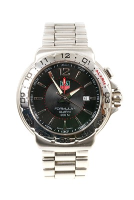 Lot 757 - Gentleman's Tag Heuer Formula 1 Alarm wristwatch in stainless steel case on stainless steel bracelet in original box