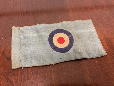Lot 732 - Scarce Second World War period RAF Officers' car pennant, 24 x 12cm overall.