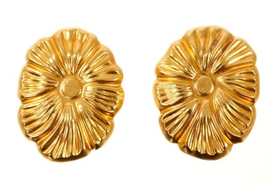 Lot 606 - Pair of 18ct yellow gold flower earrings by Ilias Lalaounis