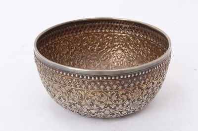 Lot 575 - Late 19th/early 20th century Indian white metal bowl with repoussé decoration 
12.5cm