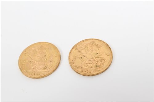 Lot 120 - G.B. gold Sovereigns - George V 1911 (x 2)....