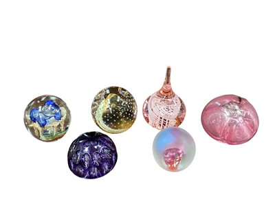 Lot 430 - Six assorted paperweights including Isle of Man pink bubbles, Arthur Price, Webb Corbet etc