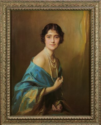 Lot 85 - After Philip de Laszlo, fine textured Selby print of H.R.H. Princess Elizabeth Duchess of York ( later H.M.Queen Elizabeth The Queen Mother ), in impressive glazed frame 91 x 73 cm overall. The ver...