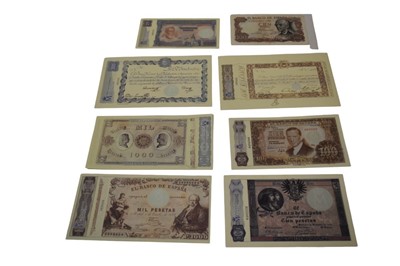 Lot 568 - World - Mixed banknotes mostly taken from circulation, but some better examples noted (Qty)