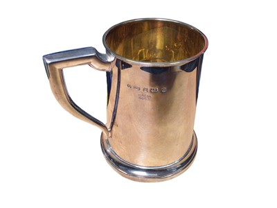 Lot 226 - Carrs silver tankard (Sheffield 2003) in fitted box