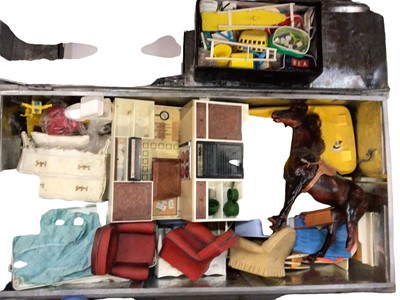 Lot 1936 - Large collection of Sindy 1970s/80s accessories to include house, furniture, beach buggy, caravan, horse etc