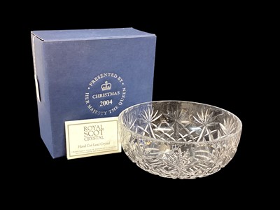 Lot 125 - H.M.Queen Elizabeth II, 2004 Royal Household Christmas present Royal Scot Crystal fruit bowl engraved ' Presented by Her Majesty The Queen Christmas 2004 21cm, in original box with presentation scr...