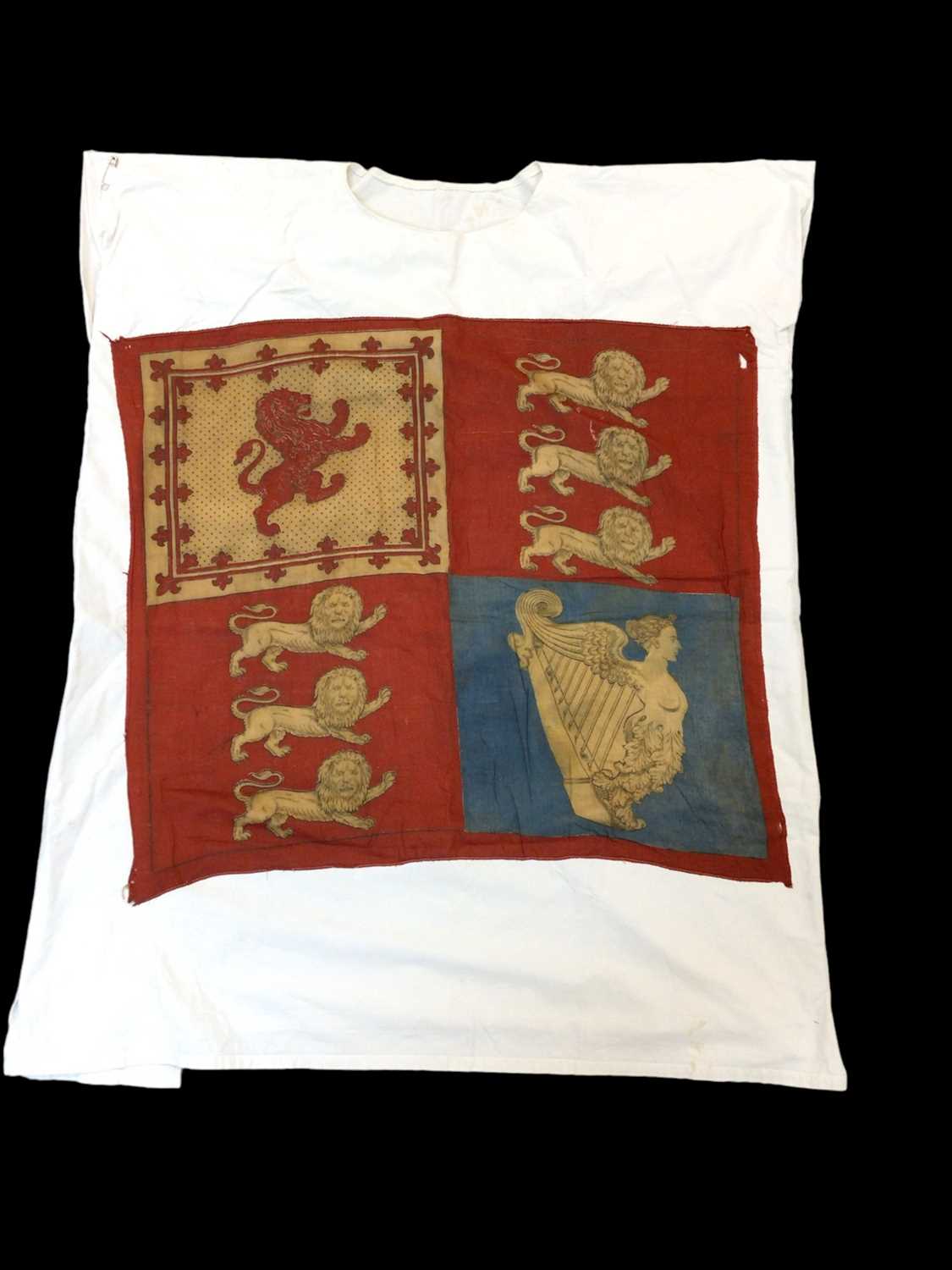 Lot 178 - Edwardian Royal Standard banner of printed