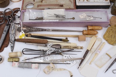 Lot 1001 - Good collection of sewing accessories and related items