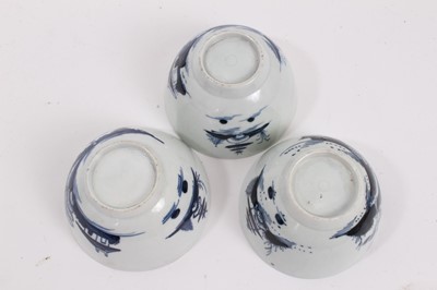 Lot 332 - Three Worcester blue and white 'Cannonball' pattern tea bowls and saucers