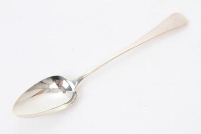 Lot 404 - Early George IV silver Old English pattern serving spoon (London 1821)