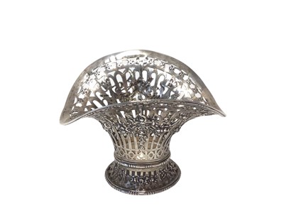Lot 1 - Late 19th/early 20th century Hanau silver basket, imported by Berthold Muller, with pierced and floral swag decoration, 10cm high x 12.5cm wide, 5.3oz