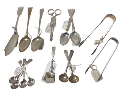 Lot 26 - Group of Georgian and later silver, including a pair of sugar nips c.1740, two pairs of Georgian tongs, Georgian shovel spoon, other flatware, 12oz