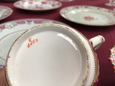 Lot 33 - Pair of good quality 19th century cups and saucers