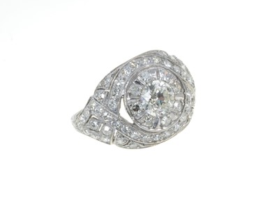 Lot 306 - Art Deco diamond cocktail ring