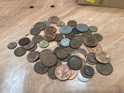 Lot 425 - World - Mixed coins & banknotes to include Netherlands gold 5 Gulden 1826B VF set in yellow metal mount with 18ct gold chain (N.B. Total Wt. 9.5gms) & other issues (Qty)