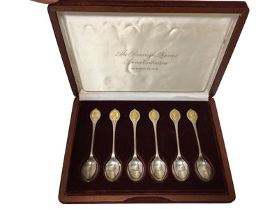 Lot 139 - Set of six silver teaspoons'The Sovereign Queens Spoons Collectionk in box