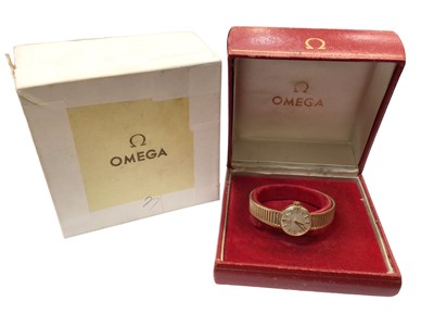 Lot 1014 - Omega 9ct gold wristwatch on 9ct gold bracelet, boxed