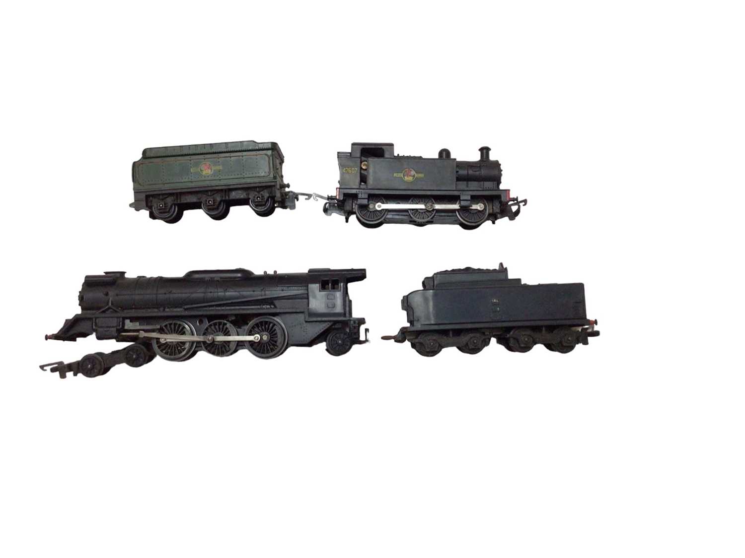 Lot 1818 - Triang TT gauge train set