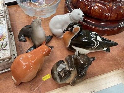 Lot 469 - 5 Lomonosov animals