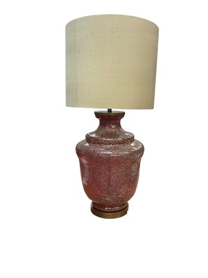 Lot 51 - Good quality mottled irridescent glass table lamp with shade