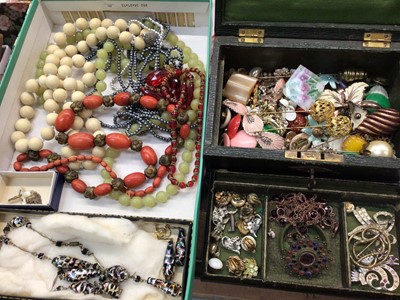 Lot 1043 - Victorian jewellery box containing costume jewellery, various bead necklaces and bijouterie