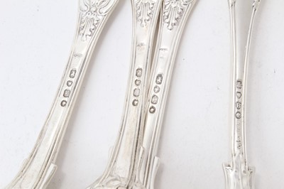 Lot 192 - Selection of silver Kings pattern flatware