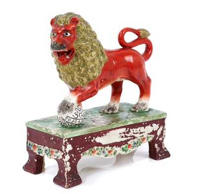 Lot 49 - Early 19th century pearlware lion
