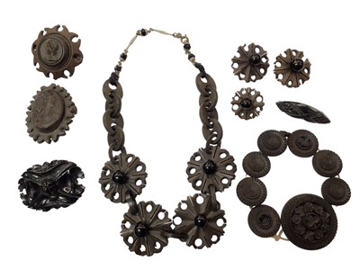 Lot 1044 - Group of Victorian jet and similar style jewellery