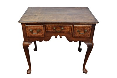 Lot 1278 - 18th century oak and crossbanded low boy