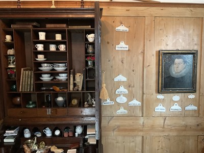 Lot 1334 - Early 18th century oak bureau bookcase