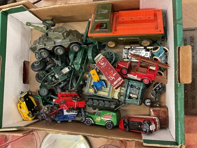 Lot 456 - Small collection of unboxed diecast vehicles