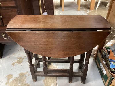 Lot 1273 - Antique oak drop leaf table, 94cm wide