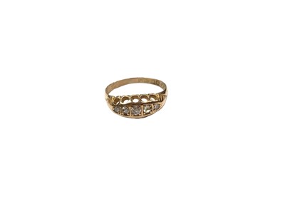 Lot 1093 - Edwardian 18ct gold diamond five stone ring