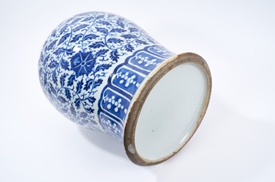 Lot 1 - Large 19th century Chinese blue and white porcelain baluster jar and cover, decorated with foliate patterns, 45cm total height