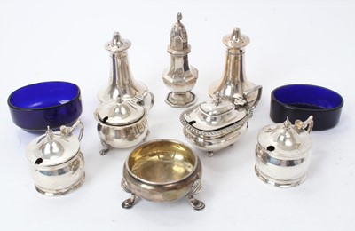 Lot 171 - Selection of miscellaneous late 19th/early 20th century silver and silver plate condiments