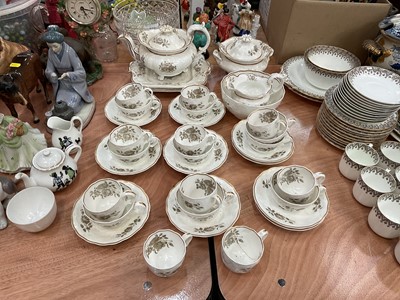 Lot 488 - Early 19th century English porcelain teaset, probably by Spode, decorated with Roses.