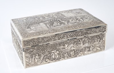 Lot 173 - Large late 19th/early 20th century Chinese silver cigarette box of rectangular form