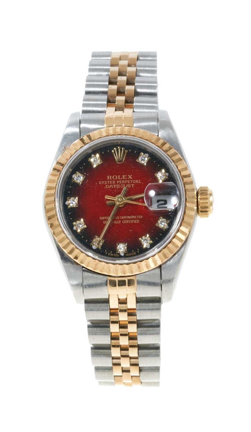 Lot 432 - 1987 Ladies Rolex Datejust wristwatch in box with papers