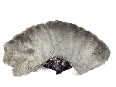 Lot 2113 - 1930's Ostrich feather cape and two fans.