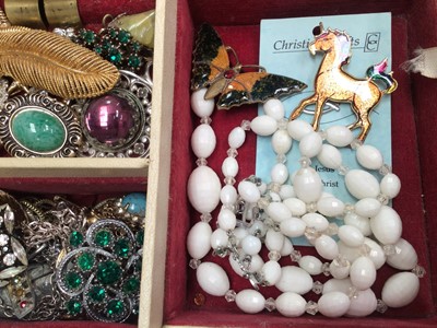 Vintage costume sale jewellery brooches